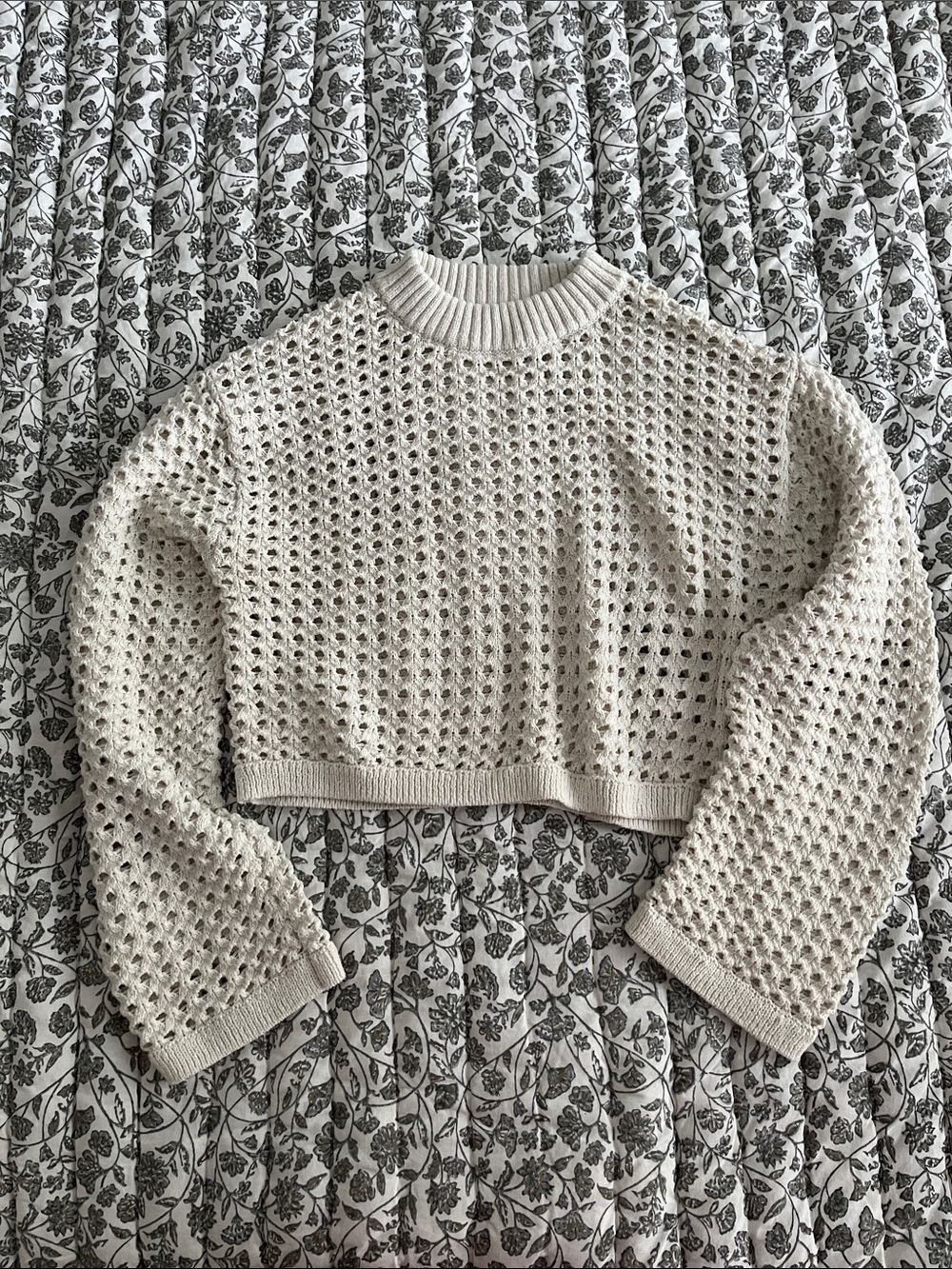 H&M Cream Open-Knit Cropped Crewneck Sweater